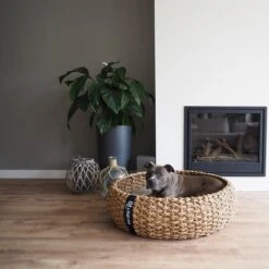 District 70 COCOON - Luxe Hondenmand Van Duurzaam Hoogwaardig Riet Met Zacht Kussen - Maten S/M/L - Large -Honden Huis Winkel 1200x1200 856