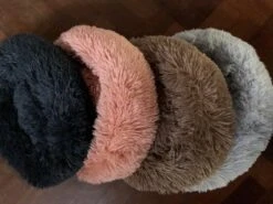 HONDEN RELAX Kussen - Superzacht Fluffy Ronde Mand 100 Cm - Taupe/Zandkleur -Honden Huis Winkel 1200x899 10