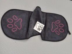 N4dogs – Hondenhanddoek – Honden Handdoek – Microvezel Handdoek – Handdoek Hond – Droogdoek Hond – Dierendeken – Sterk Absorberend – Handdoek Met Zakken - Zwart - 66 X 23 Cm -Honden Huis Winkel 1200x900 9