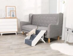 Trixie Trap In Hoogte Verstelbaar Wit - 40X67 CM -Honden Huis Winkel 1200x917 2